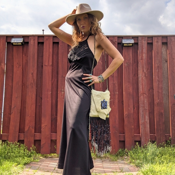 Iconic 70s halter maxi dress - Picture 3 of 6